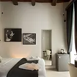 Naplesuite 4*