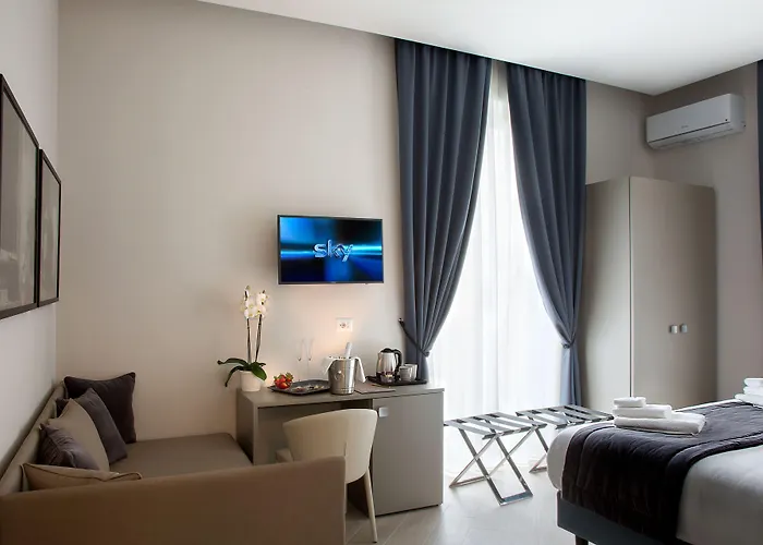 بيت ضيافة Naplesuite 4*