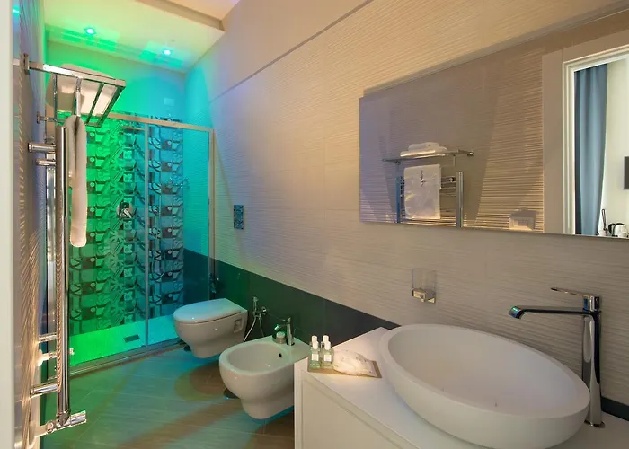 Naplesuite Гостевой дом 4*