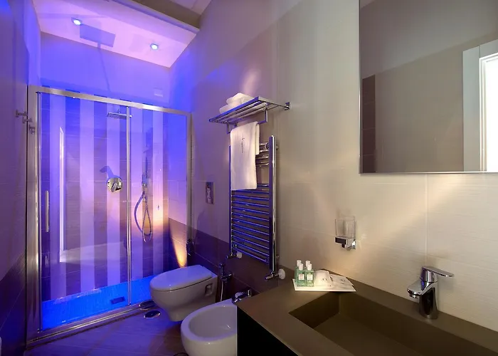 Naplesuite Неаполь