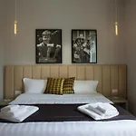 Naplesuite 4*
