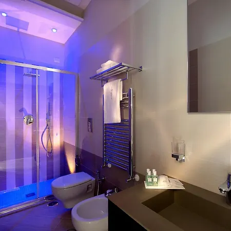 Naplesuite Naples