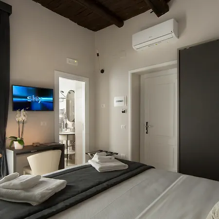 Naplesuite Naples