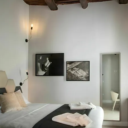 Naplesuite 2* Naples